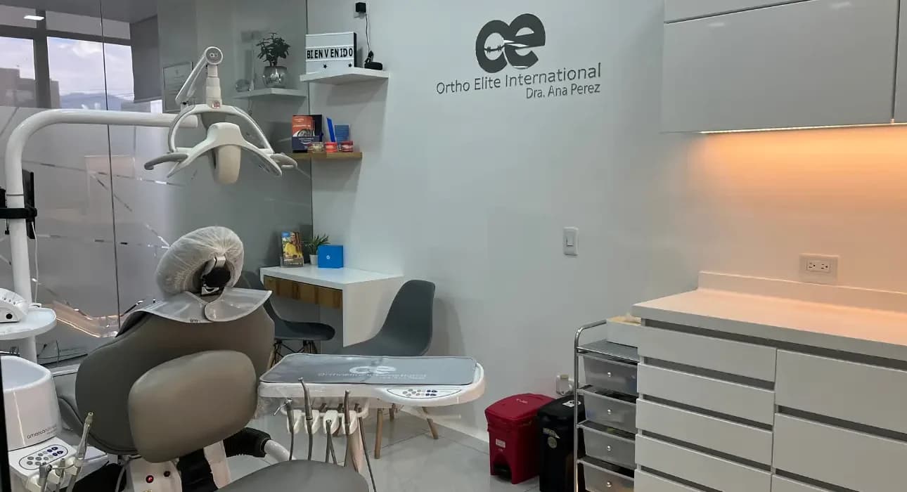 Consultorio de la Dra. Ana Pérez, ortodoncista en el norte de Bogotá